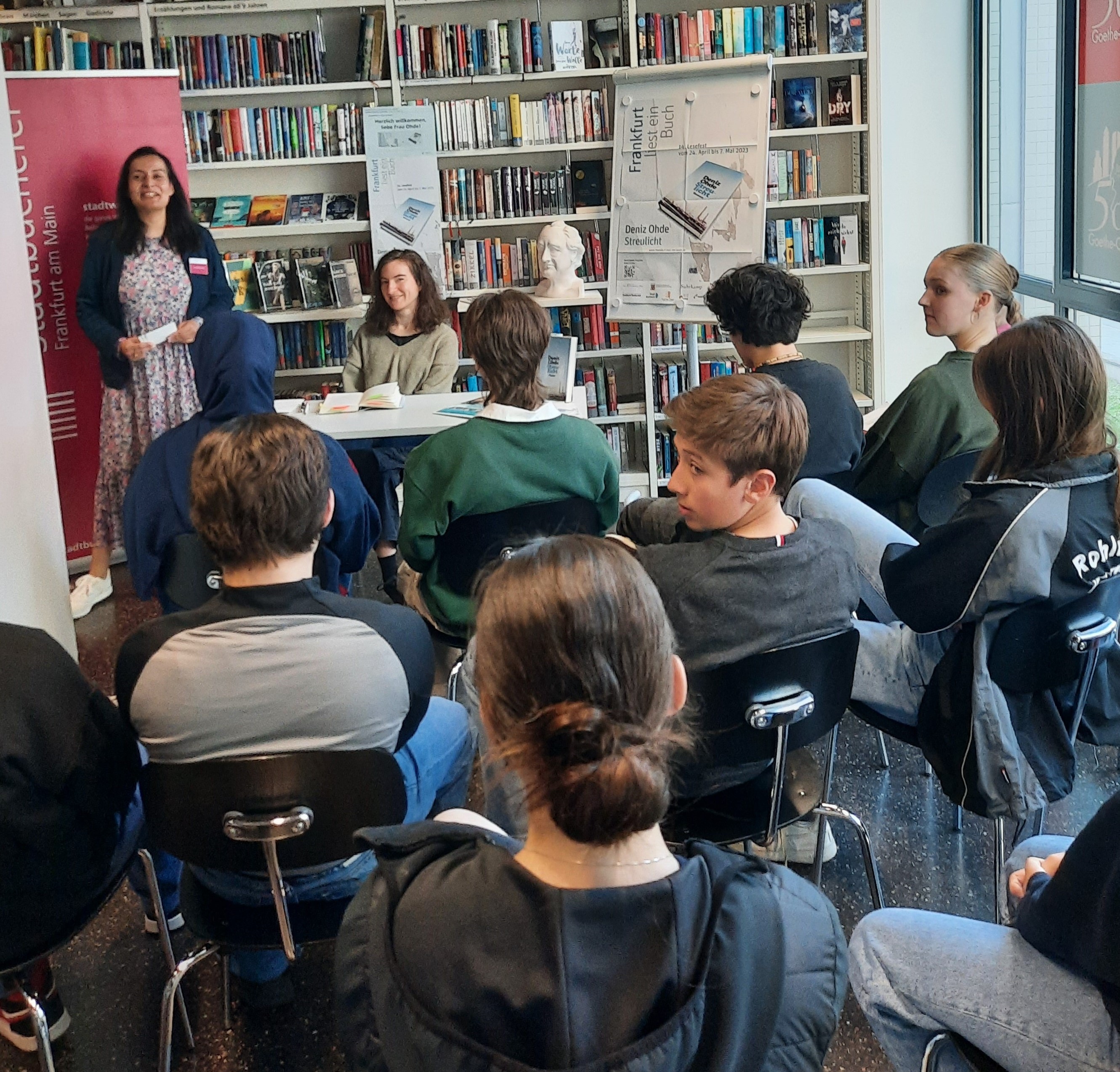 Frankfurt Liest Ein Buch Deniz Ohde Zu Gast In Der